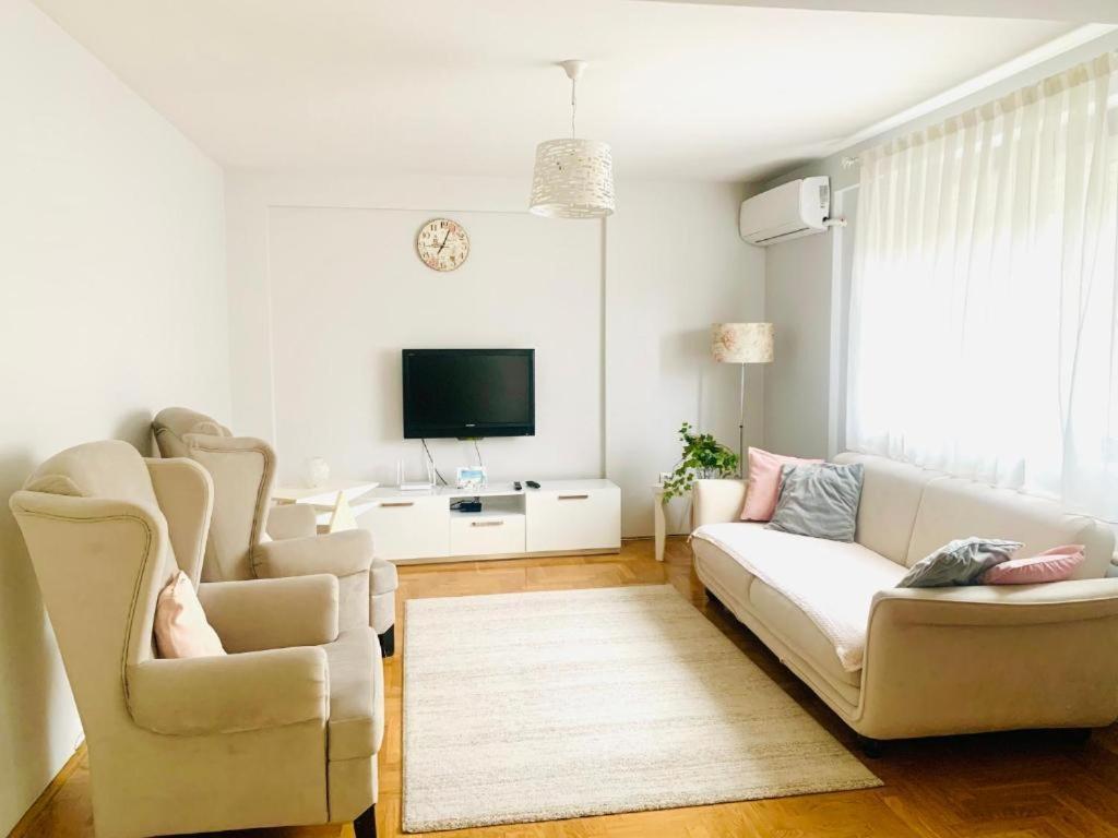 Cozy City Center Apartment 프리즈렌 외부 사진
