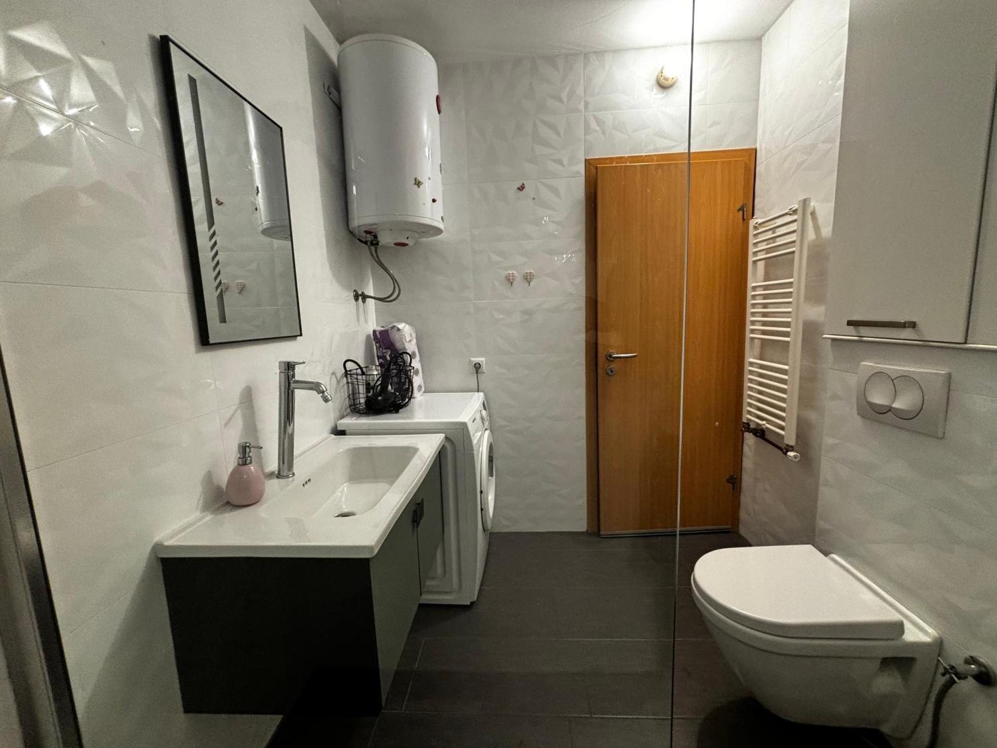Cozy City Center Apartment 프리즈렌 외부 사진